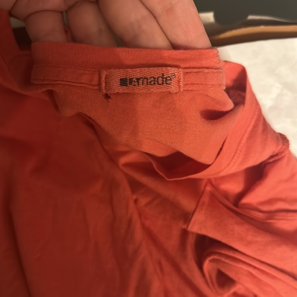 LA made Cold Shoulder Top - orange - Picture 3 of 4